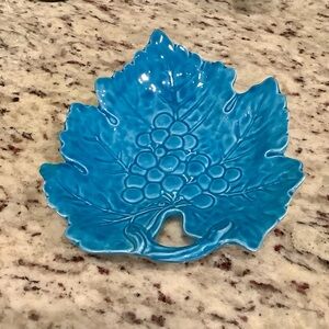 Blue Teal Ethan Allen Leaf-Shaped Grape Ceramic Dish Made in Italy